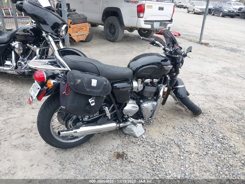 VIN SMTD40HL2HT829135 2017 TRIUMPH MOTORCYCLE BONNEVILLE T120/BLACK
