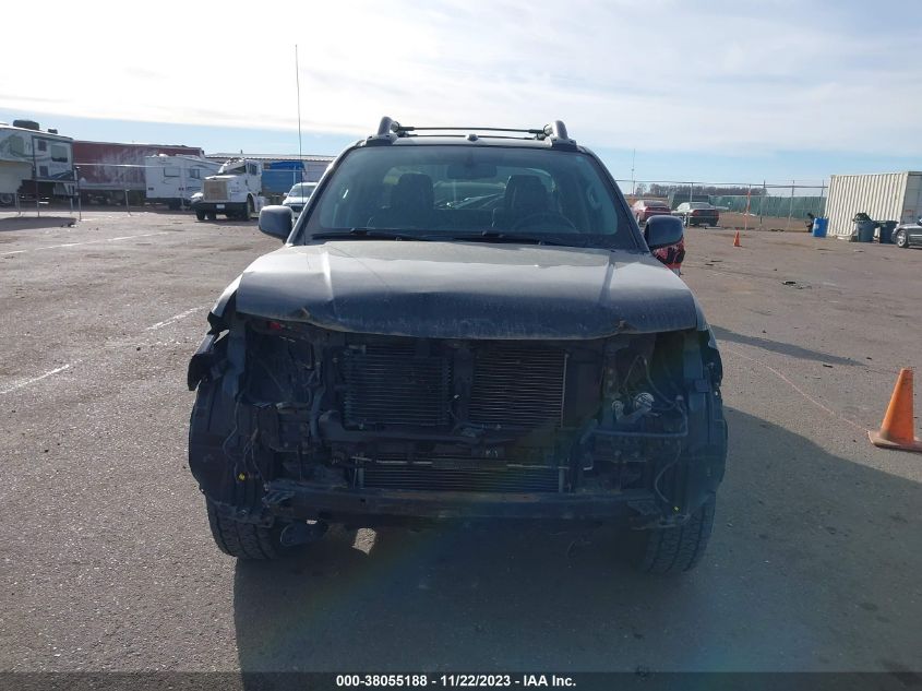 2013 NISSAN FRONTIER PRO-4X - 1N6AD0EV4DN738600