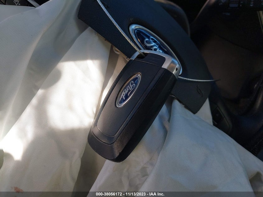 VIN 1FMCU9G68LUB82345 2020 FORD ESCAPE SE