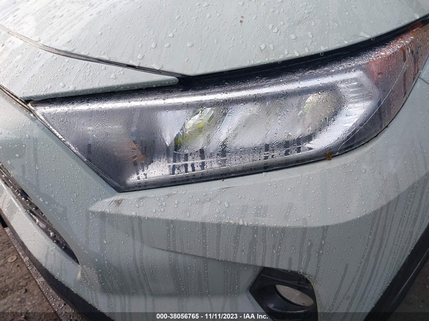 VIN 2T3P1RFV9KC007385 2019 TOYOTA RAV4 XLE