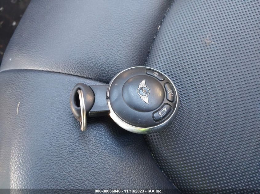 2013 MINI COUNTRYMAN COOPER WMWZB3C59DWM08829