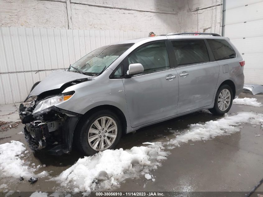 5TDDZ3DC5HS163328 2017 TOYOTA SIENNA, photo no. 2