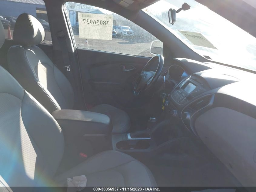 2015 HYUNDAI TUCSON SE - KM8JUCAG6FU973287
