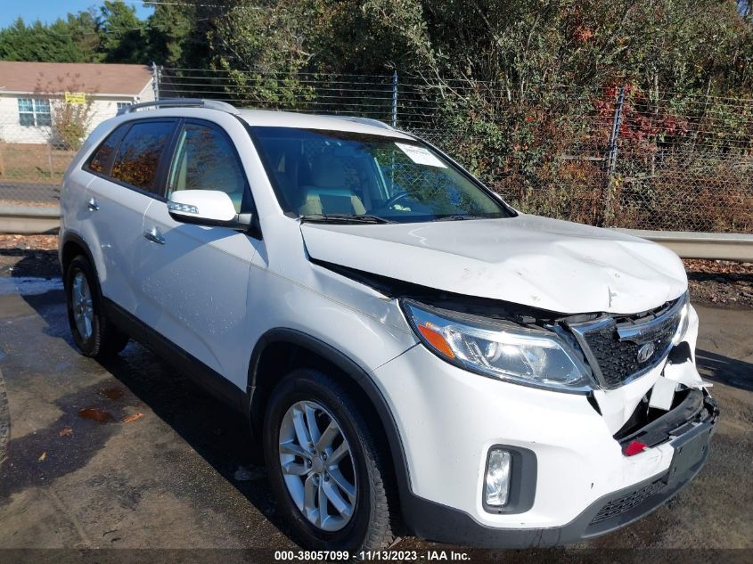 2015 KIA SORENTO LX - 5XYKT3A65FG615411