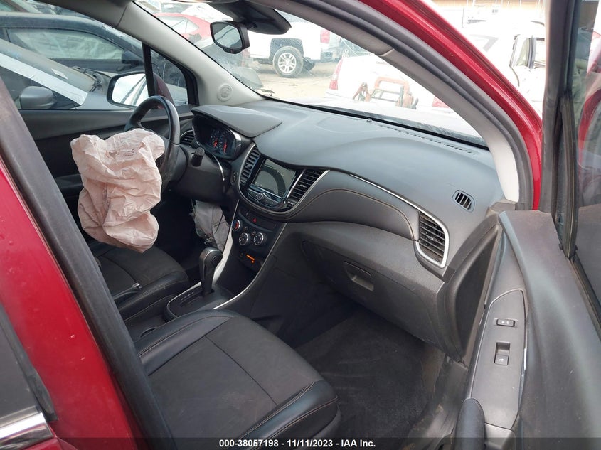 VIN 3GNCJLSBXJL382544 2018 CHEVROLET TRAX LT
