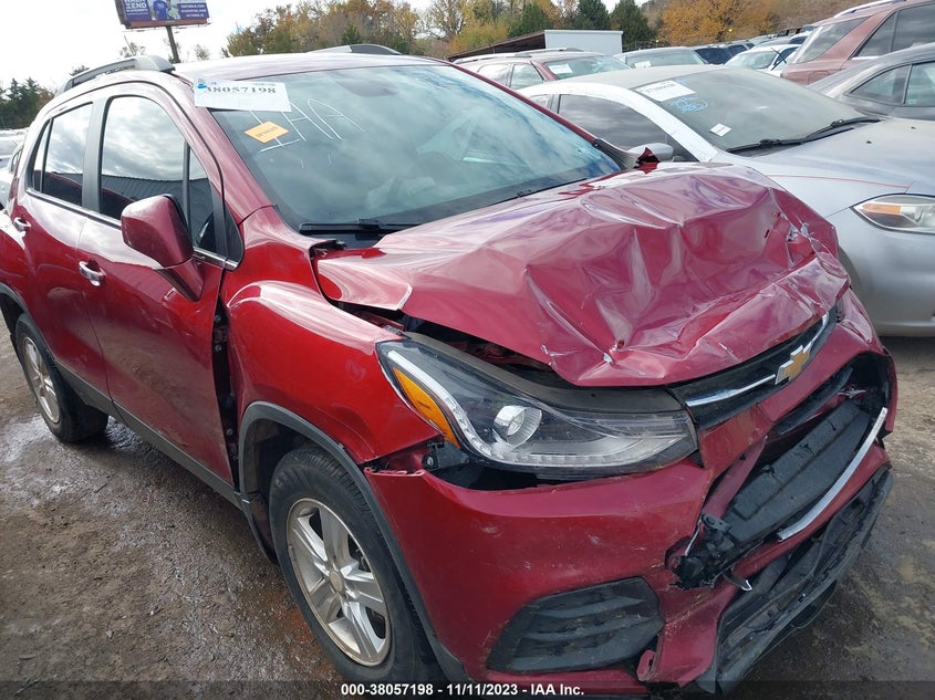 VIN 3GNCJLSBXJL382544 2018 CHEVROLET TRAX LT