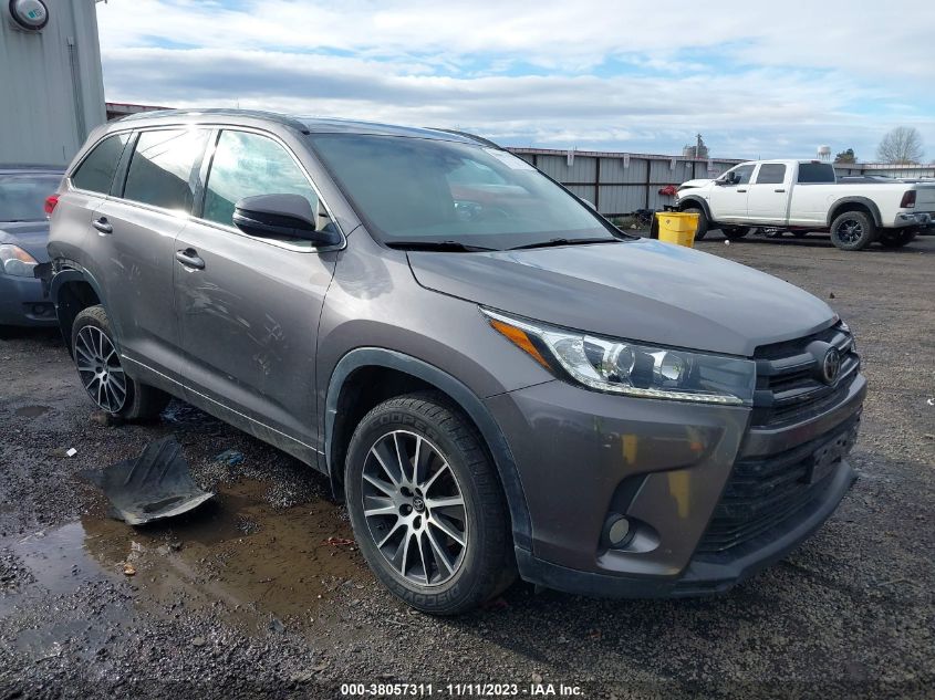 2017 TOYOTA HIGHLANDER SE - 5TDJZRFHXHS470749