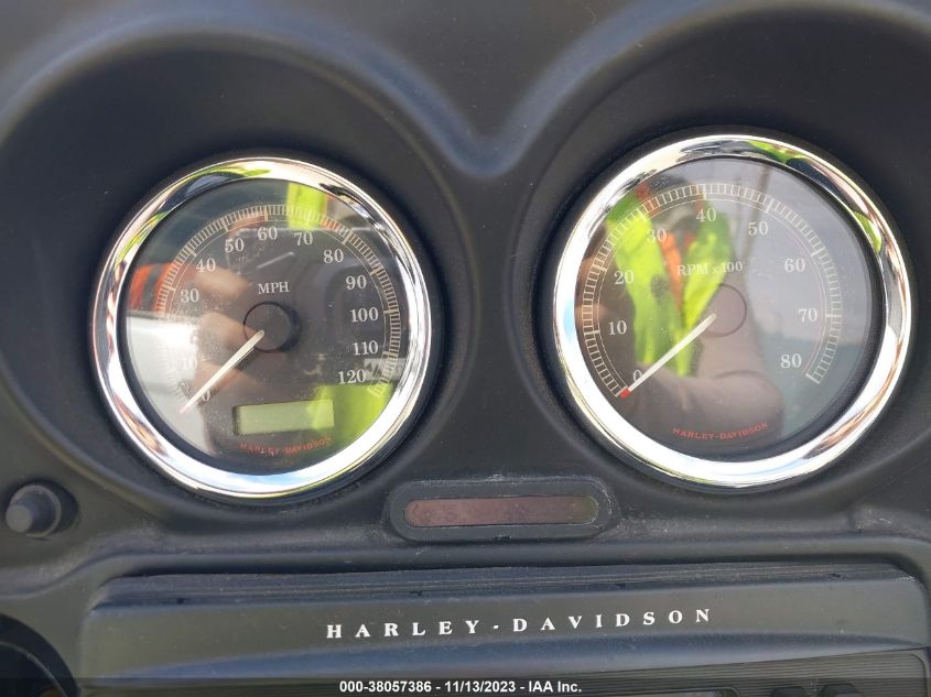 2007 HARLEY-DAVIDSON FLHTCUI - 1HD1FC4387Y646843