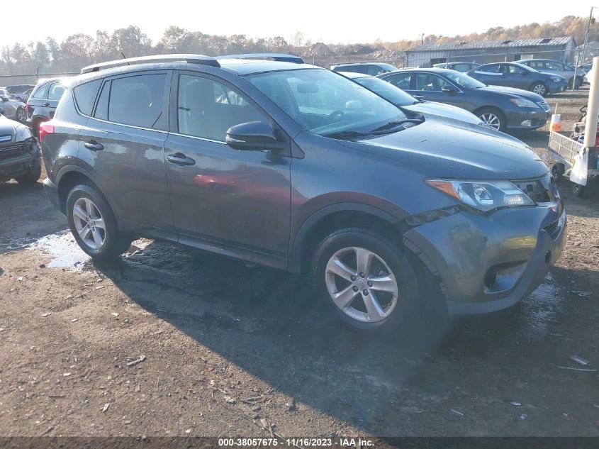 2013 TOYOTA RAV4 XLE - JTMRFREV6DD029810