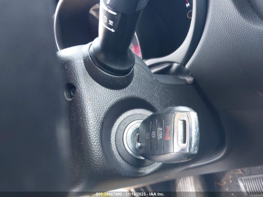 2015 KIA SOUL + - KNDJP3A50F7164117