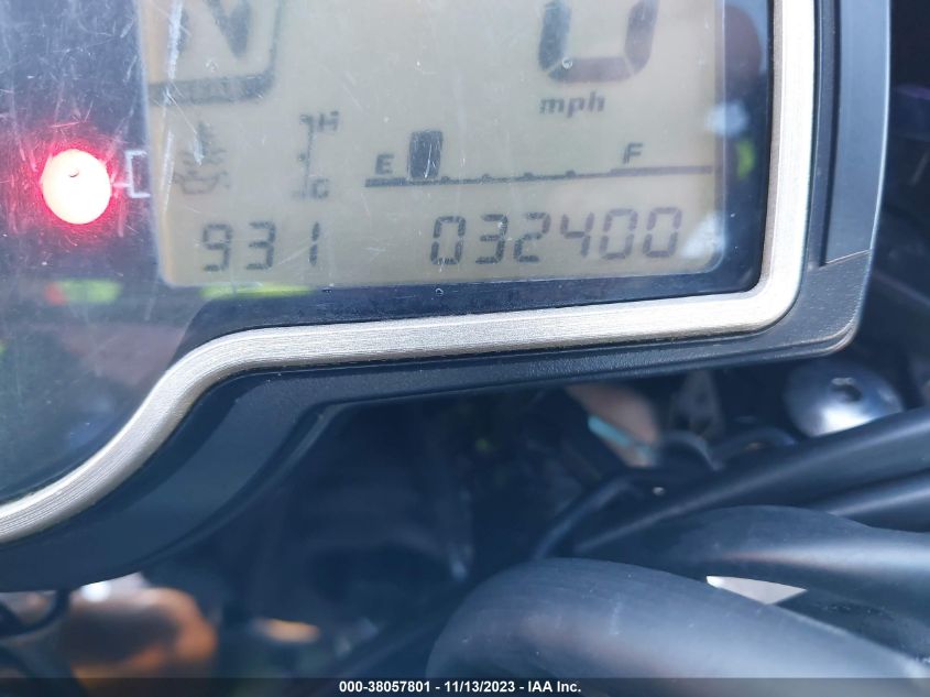 2015 SUZUKI GSX-S750 JS1GR7NA7F2101803