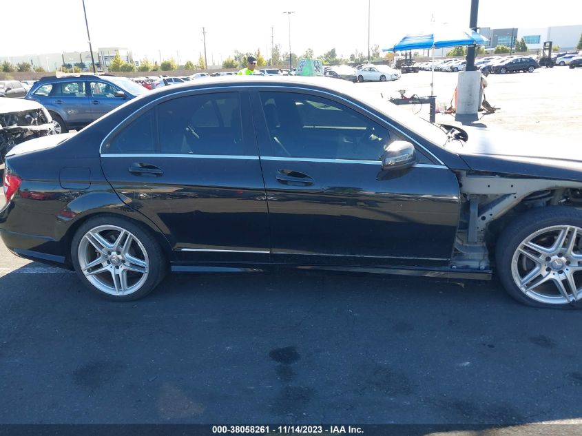 2013 MERCEDES-BENZ C 250 SPORT/LUXURY - WDDGF4HB5DA837357