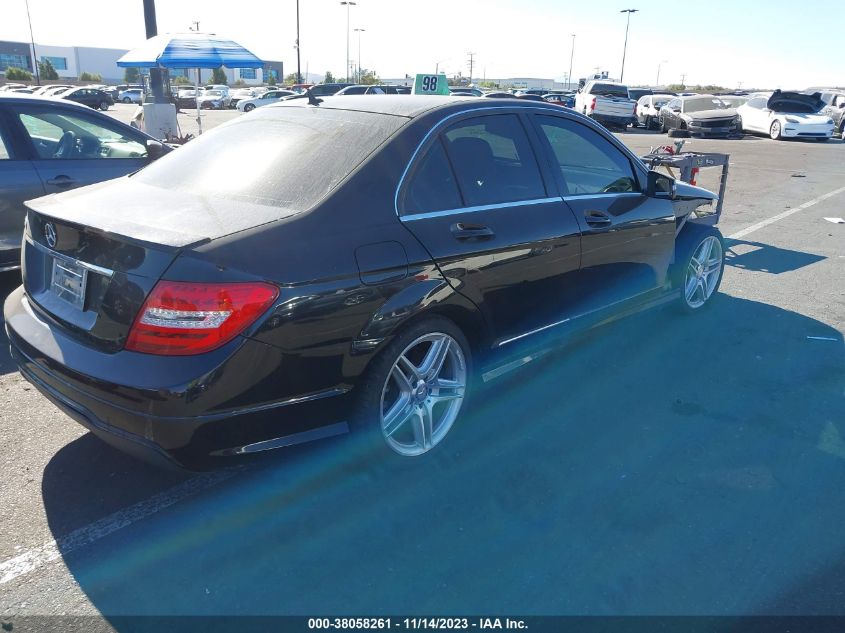 2013 MERCEDES-BENZ C 250 SPORT/LUXURY - WDDGF4HB5DA837357