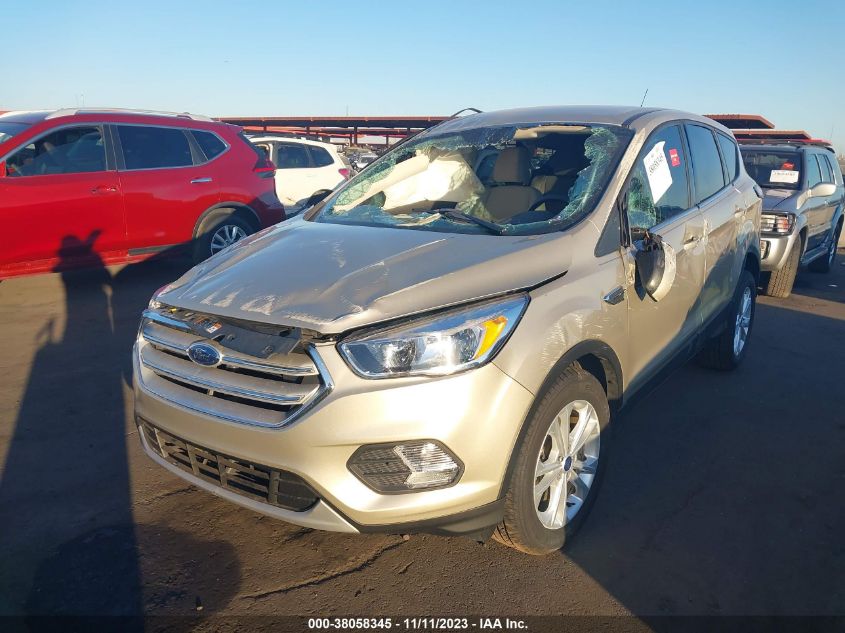 2017 FORD ESCAPE SE - 1FMCU0G96HUE74489