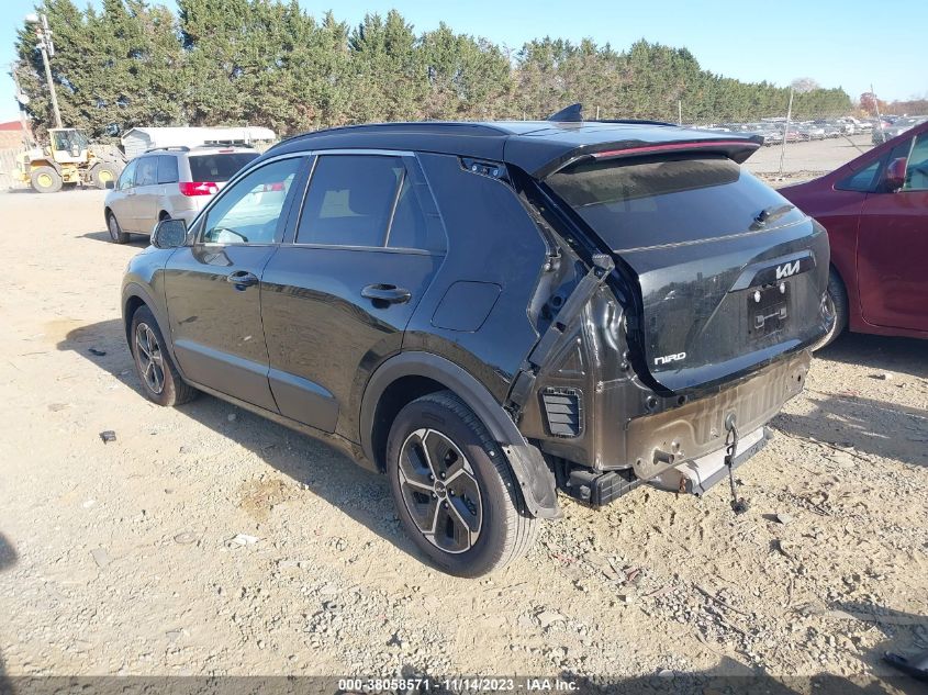 KNDCR3LE0P5057680 Kia Niro EX 3