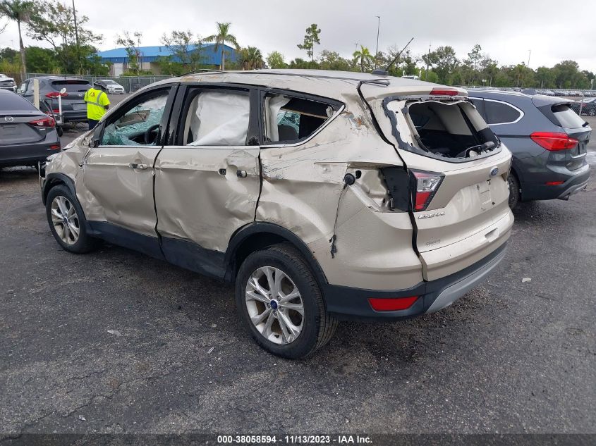 2017 FORD ESCAPE SE - 1FMCU9GD9HUF01225