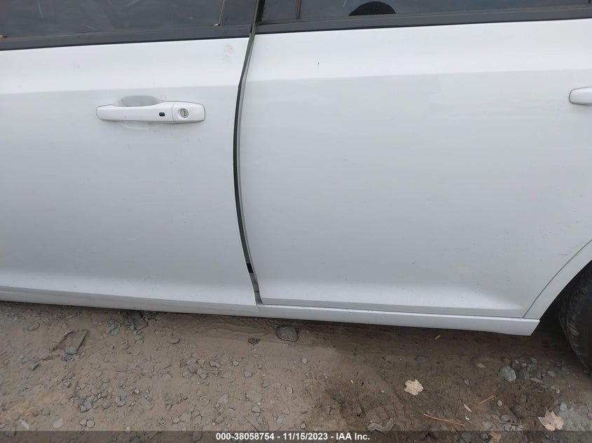 VIN 2C3CCABG9KH585488 2019 CHRYSLER 300 S