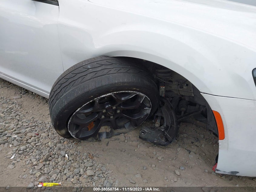 VIN 2C3CCABG9KH585488 2019 CHRYSLER 300 S
