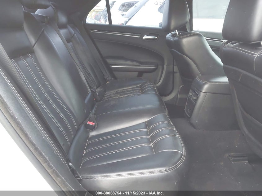 VIN 2C3CCABG9KH585488 2019 CHRYSLER 300 S