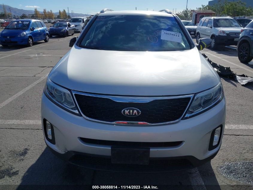 2014 KIA SORENTO LX - 5XYKTCA67EG465008