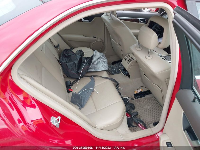 2014 MERCEDES-BENZ C 250 SPORT/LUXURY - WDDGF4HB1EA967749