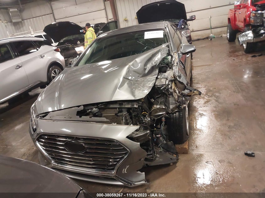 VIN 5NPE24AFXKH781450 2019 HYUNDAI SONATA SE