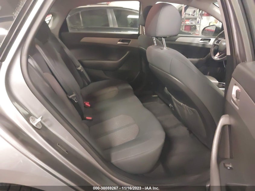 VIN 5NPE24AFXKH781450 2019 HYUNDAI SONATA SE