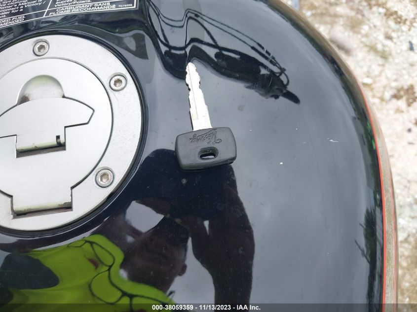 2005 VICTORY MOTORCYCLES HAMMER - 5VPHB26D753011698