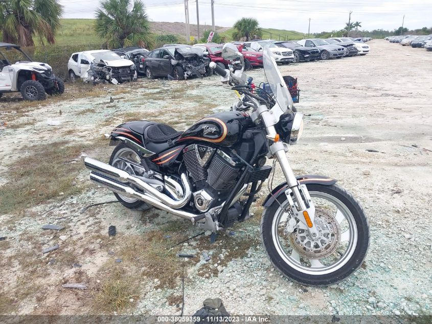 2005 VICTORY MOTORCYCLES HAMMER - 5VPHB26D753011698
