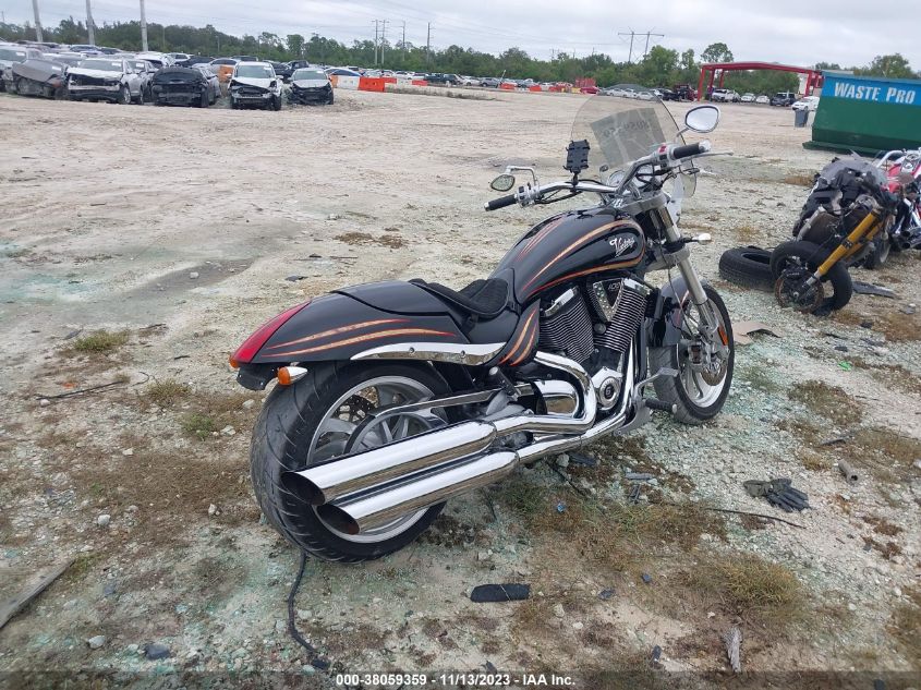 2005 VICTORY MOTORCYCLES HAMMER - 5VPHB26D753011698