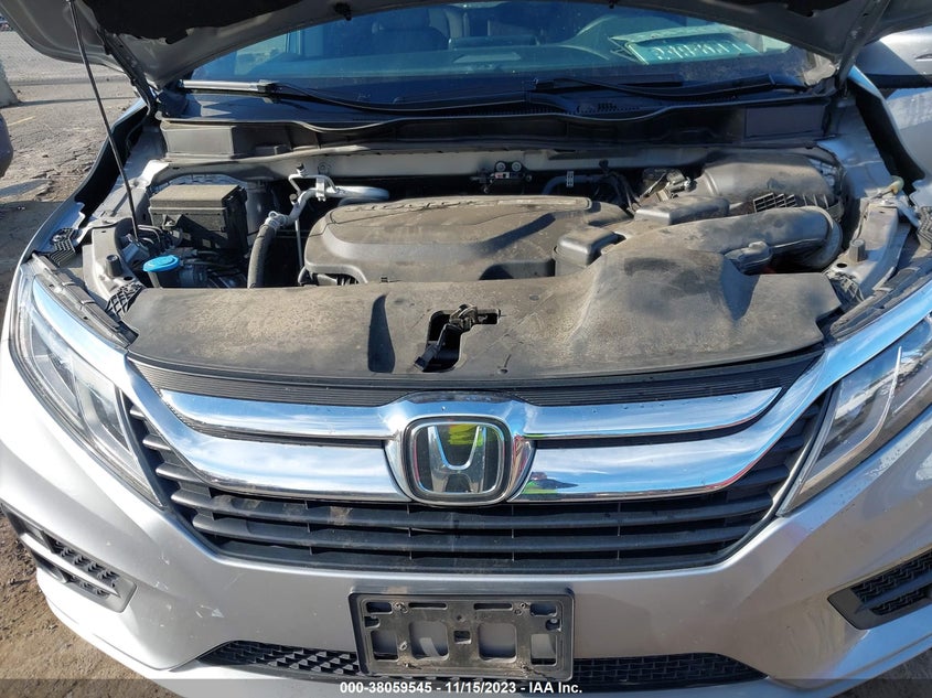 VIN 5FNRL6H57KB103017 2019 HONDA ODYSSEY EX