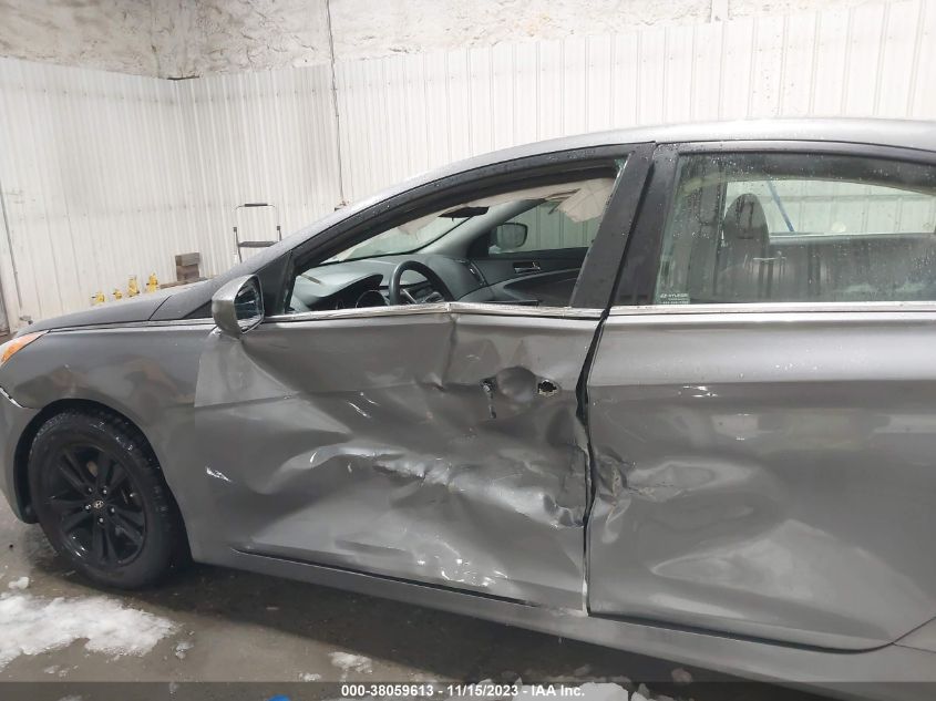 2013 HYUNDAI SONATA GLS - 5NPEB4AC6DH755419