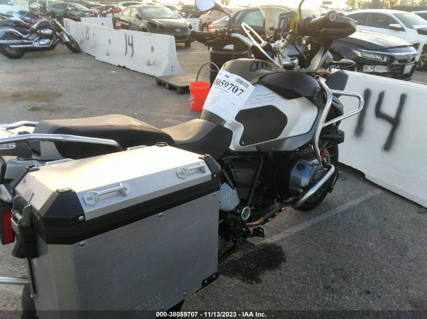 2015 BMW R1200 GS ADVENTURE WB10A1201FZ098263