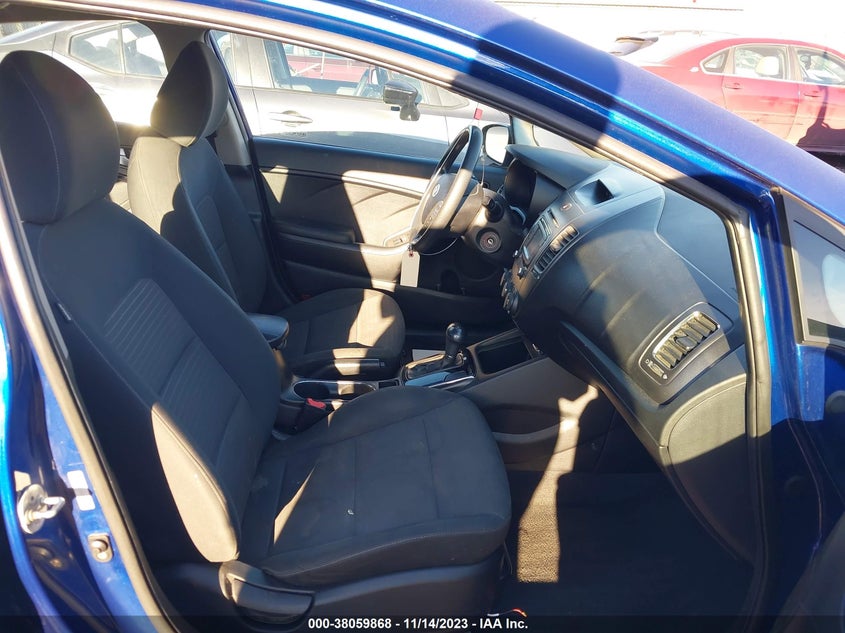 VIN 3KPFL4A76HE123731 2017 KIA FORTE LX