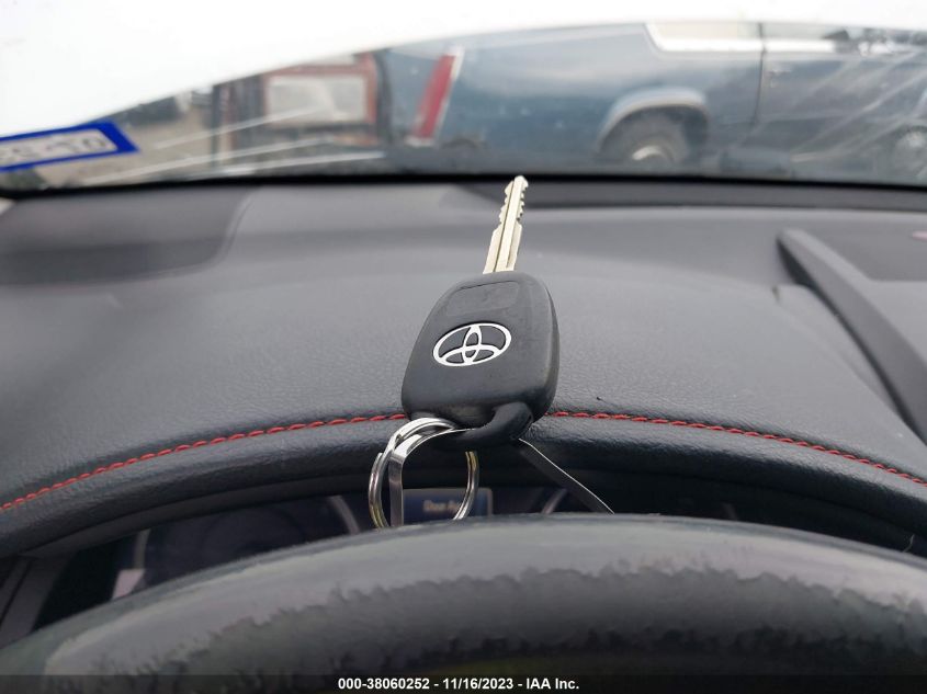 2017 TOYOTA CAMRY LE/XLE/SE/XSE - 4T1BF1FK8HU418571
