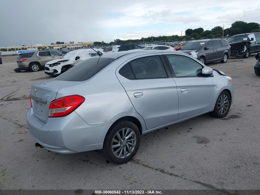 VIN ML32F3FJ2JHF04096 2018 MITSUBISHI MIRAGE G4 ES