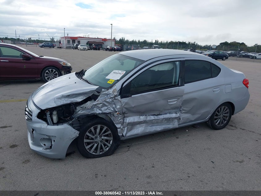 VIN ML32F3FJ2JHF04096 2018 MITSUBISHI MIRAGE G4 ES