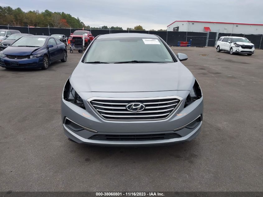 2016 HYUNDAI SONATA 2.4L SE - 5NPE24AF7GH312078