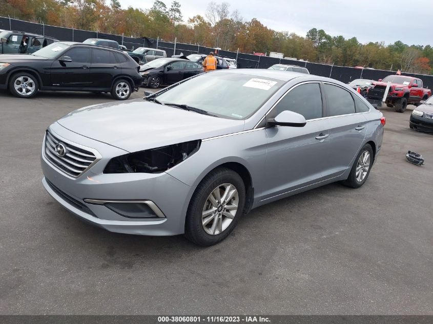 2016 HYUNDAI SONATA 2.4L SE - 5NPE24AF7GH312078