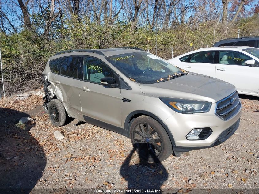 2017 FORD ESCAPE TITANIUM - 1FMCYOJ92HUB9B692