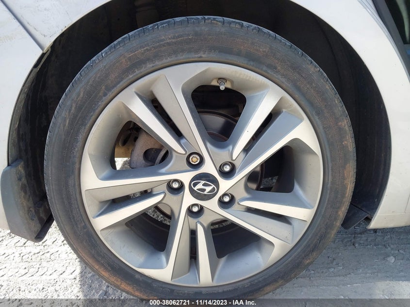 VIN KMHD84LF8HU284575 2017 HYUNDAI ELANTRA SE/VALUE/LIMITED