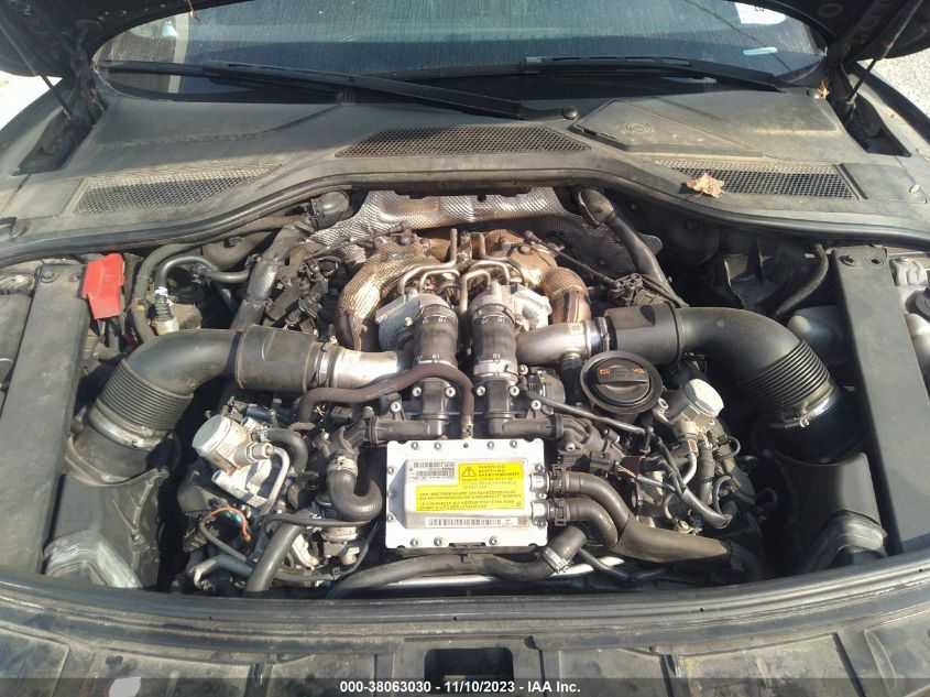 2013 AUDI S8 WAUD2AFD5DN010735