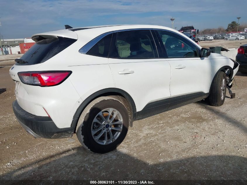 2022 FORD ESCAPE SE - 1FMCU0G63NUB67640