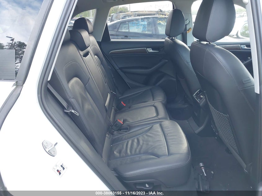 VIN WA1C2AFP8HA020921 2017 AUDI Q5 PREMIUM