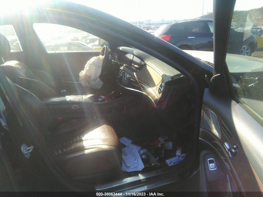 2014 MERCEDES-BENZ S 550 WDDUG8CB9EA013605