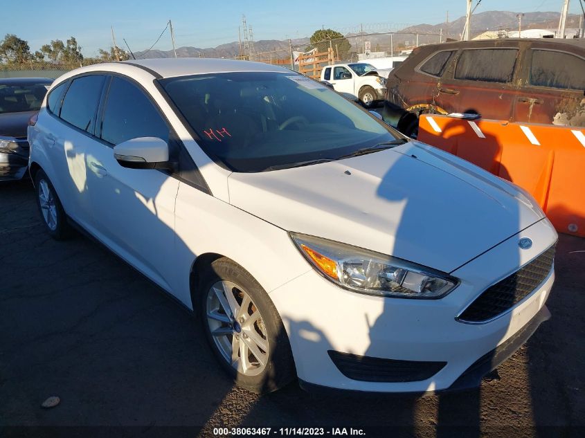 2015 FORD FOCUS SE - 1FADP3K26FL282400