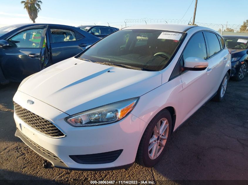 2015 FORD FOCUS SE - 1FADP3K26FL282400