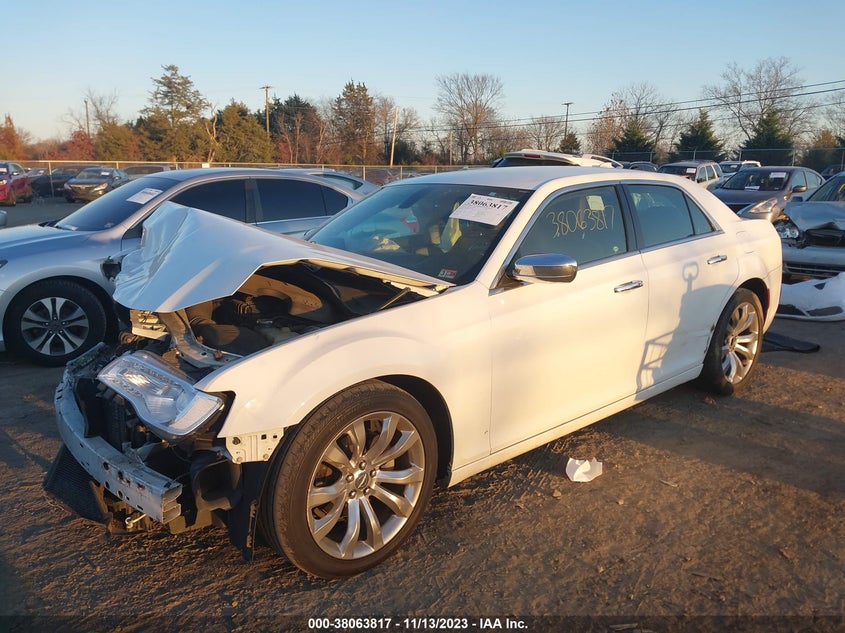 VIN 2C3CCAEG2JH140262 2018 CHRYSLER 300 LIMITED