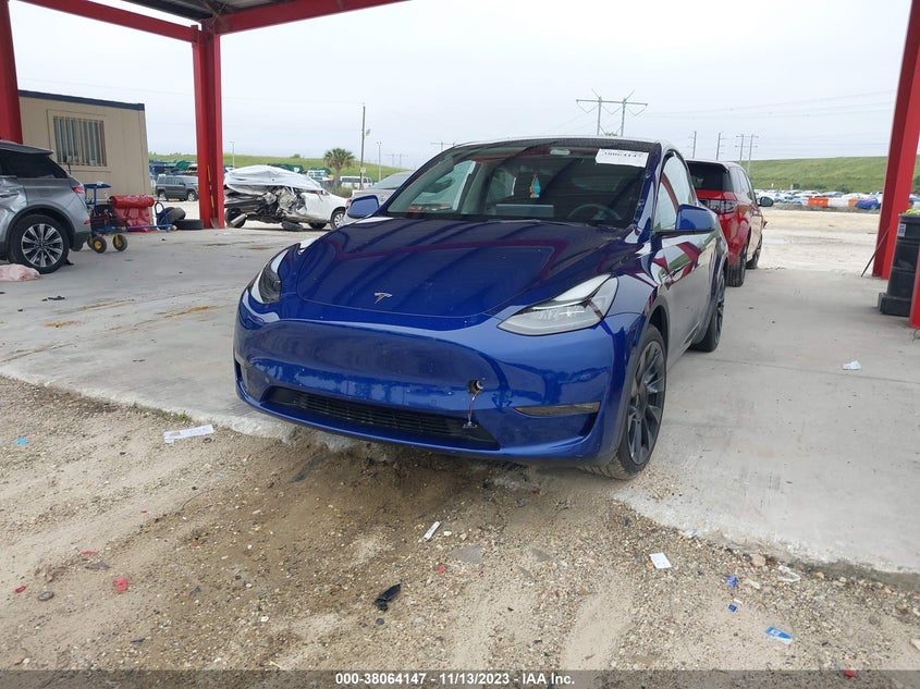 VIN 7SAYGAEE8NF532665 2022 TESLA MODEL Y