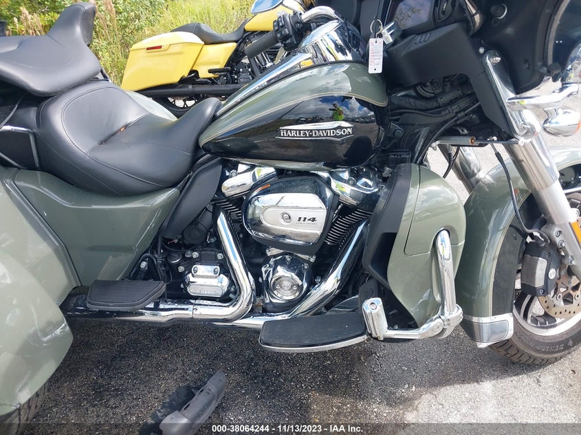 VIN 1HD1MAF14MB857588 2021 HARLEY-DAVIDSON FLHTCUTG